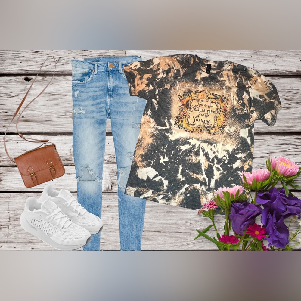New Yellowstone Cow Hide Bleached T-Shirt